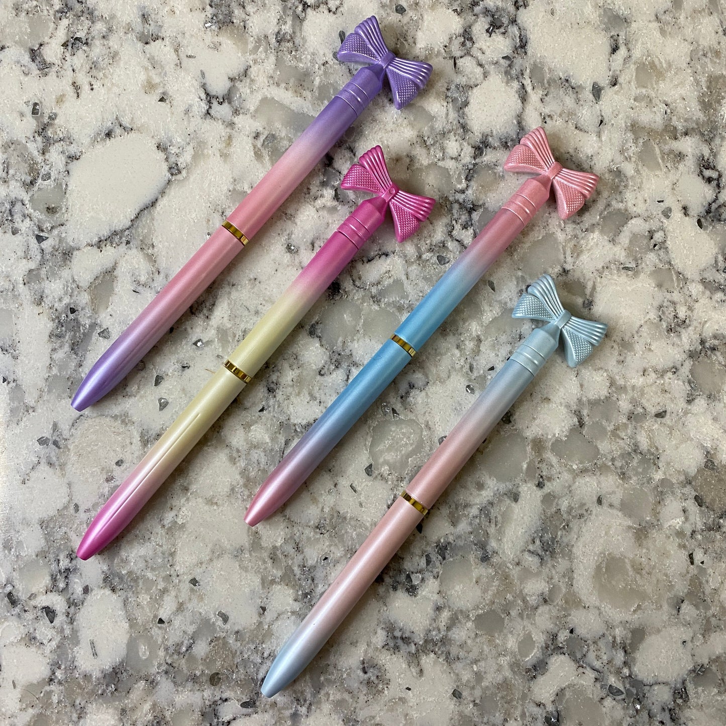 Pen - Ombré Bow