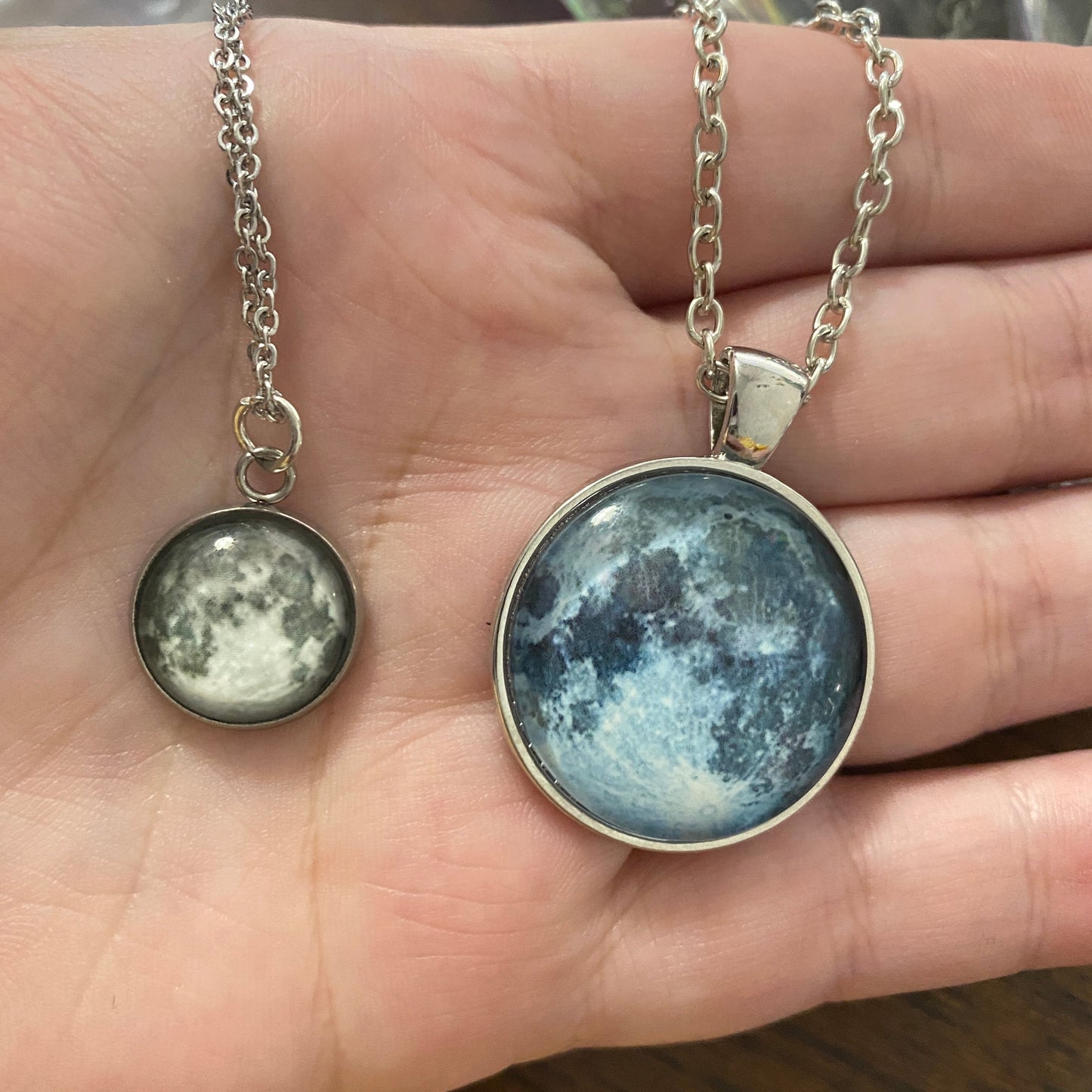 Necklace - Glow In The Dark Moon - 12mm