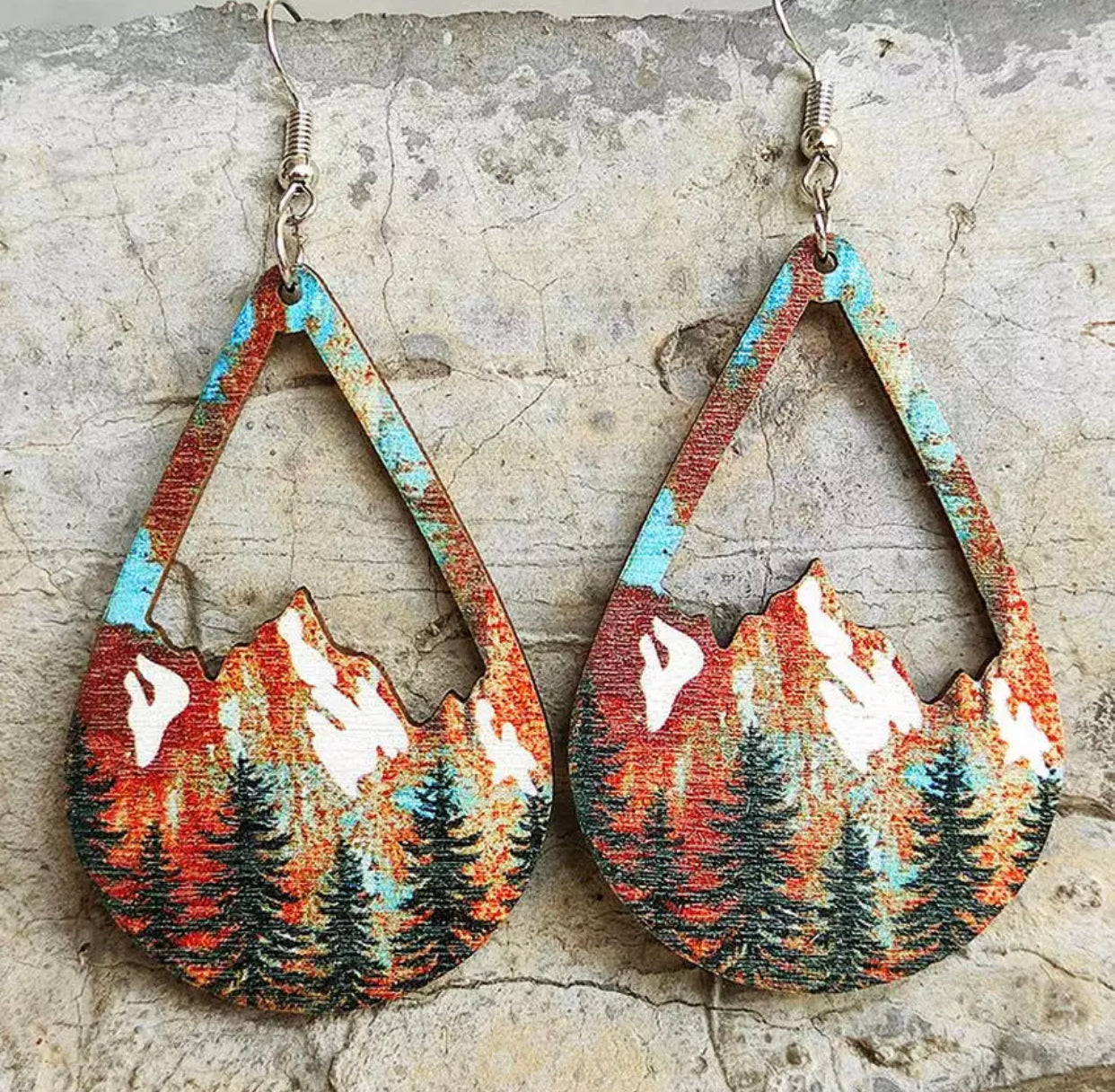 Wooden Teardrop Cutout - Mint Burnt Red Mountain