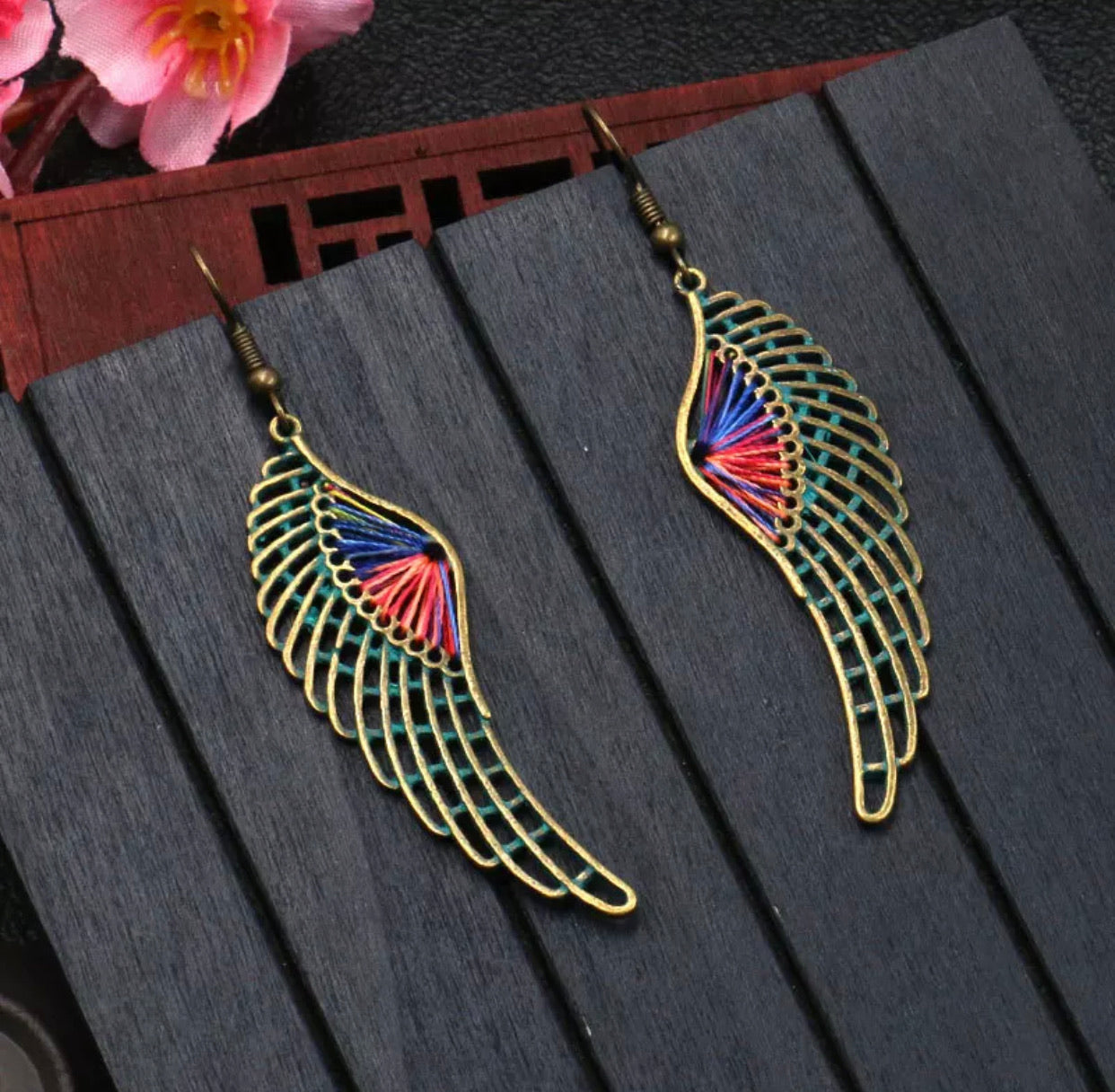 Metal Earrings - String Wing