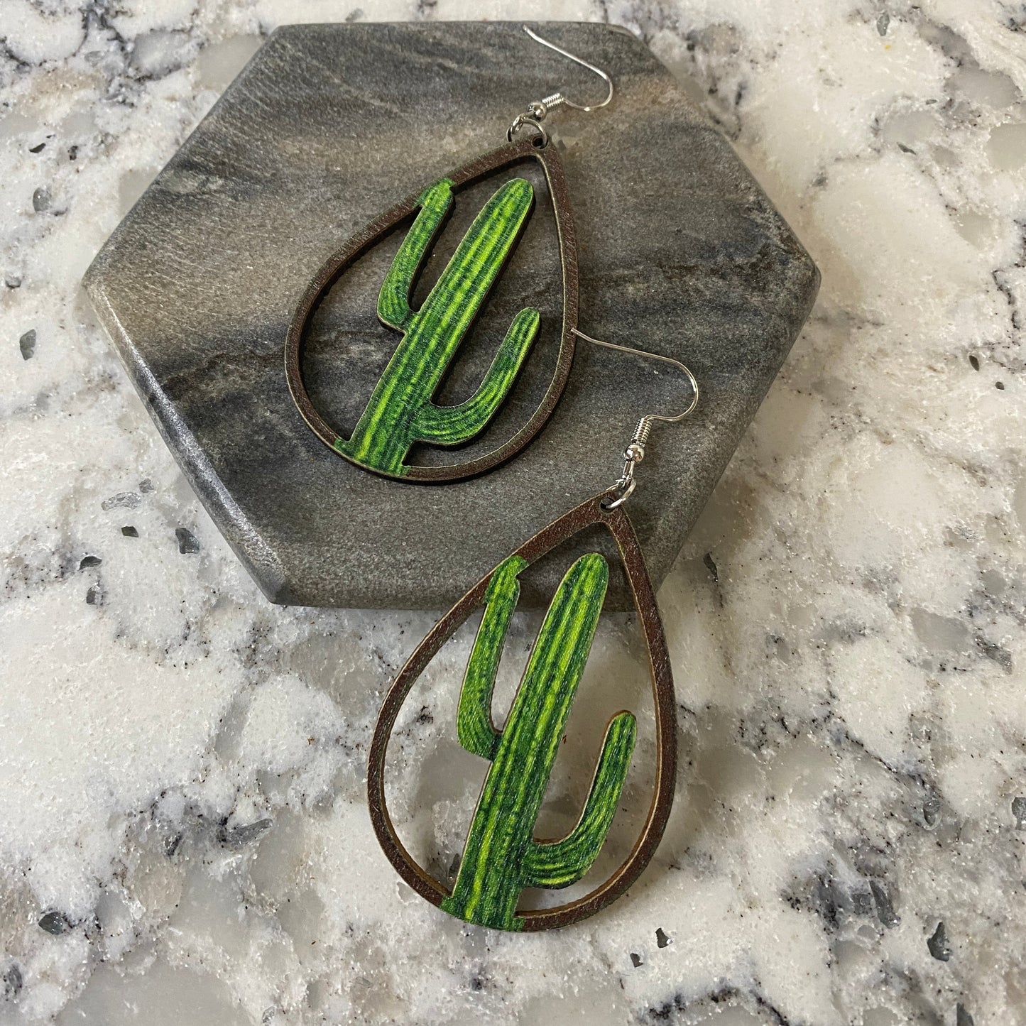 Wooden Teardrop Cutout - Cactus