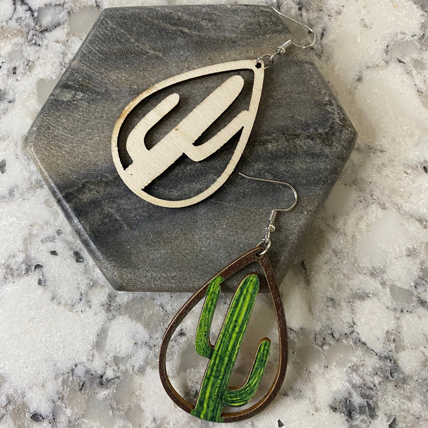 Wooden Teardrop Cutout - Cactus
