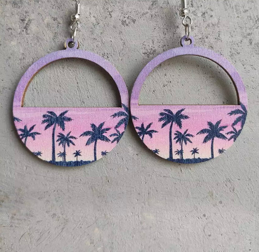 Wooden Circle Cutout - Pink Purple Palm Tree