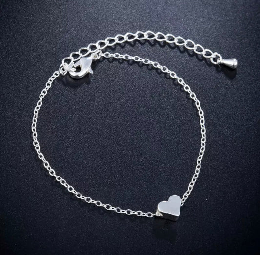 Solid Small Heart Bracelet