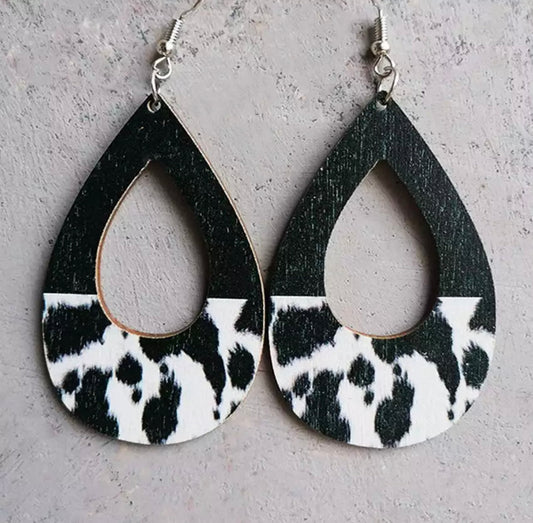 Wooden Teardrop Cutout - Cow Dip