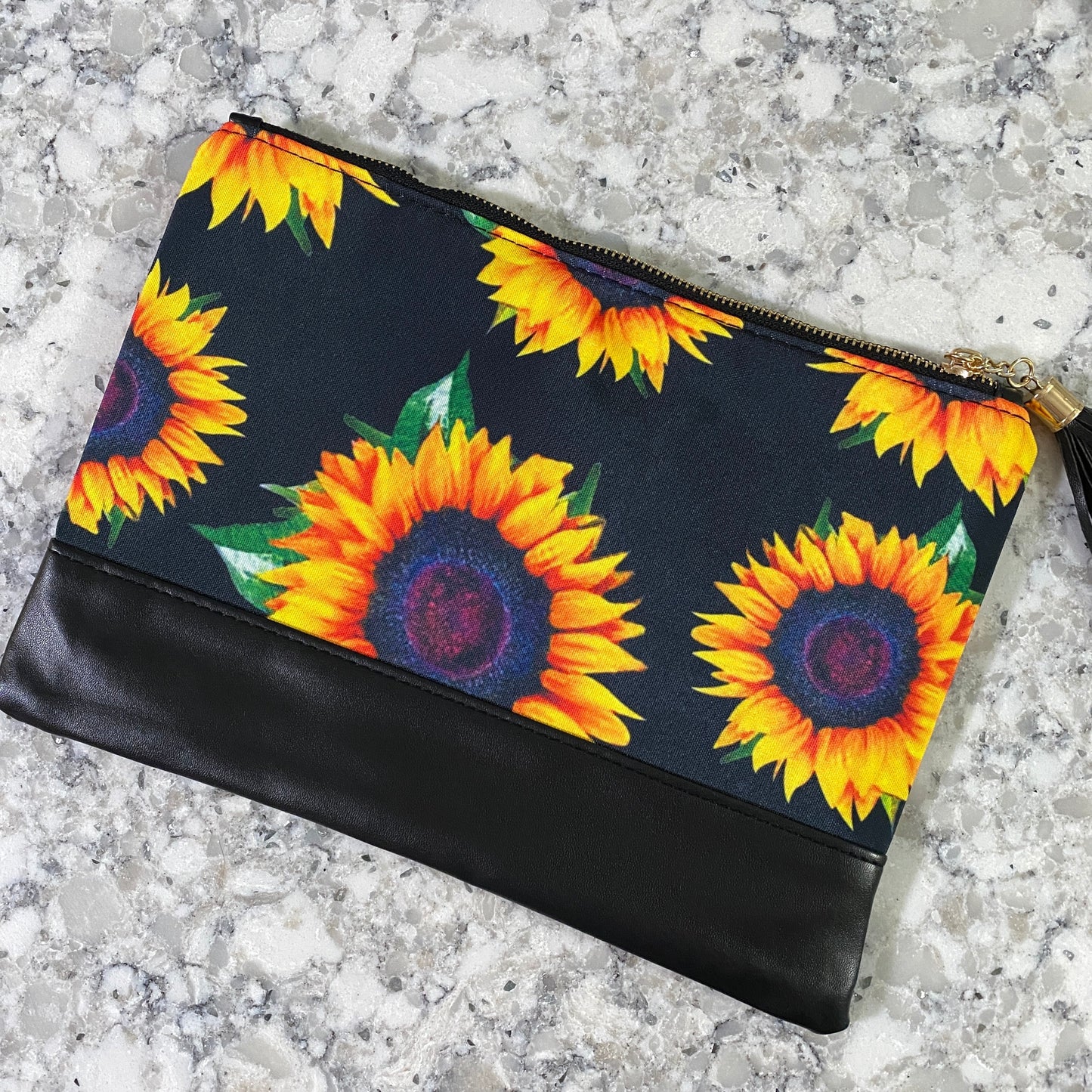Clutch - Oversized Faux Leather & Canvas - White Plaid
