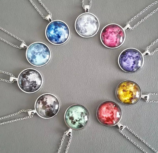 Necklace - Glow In The Dark Moon - 12mm
