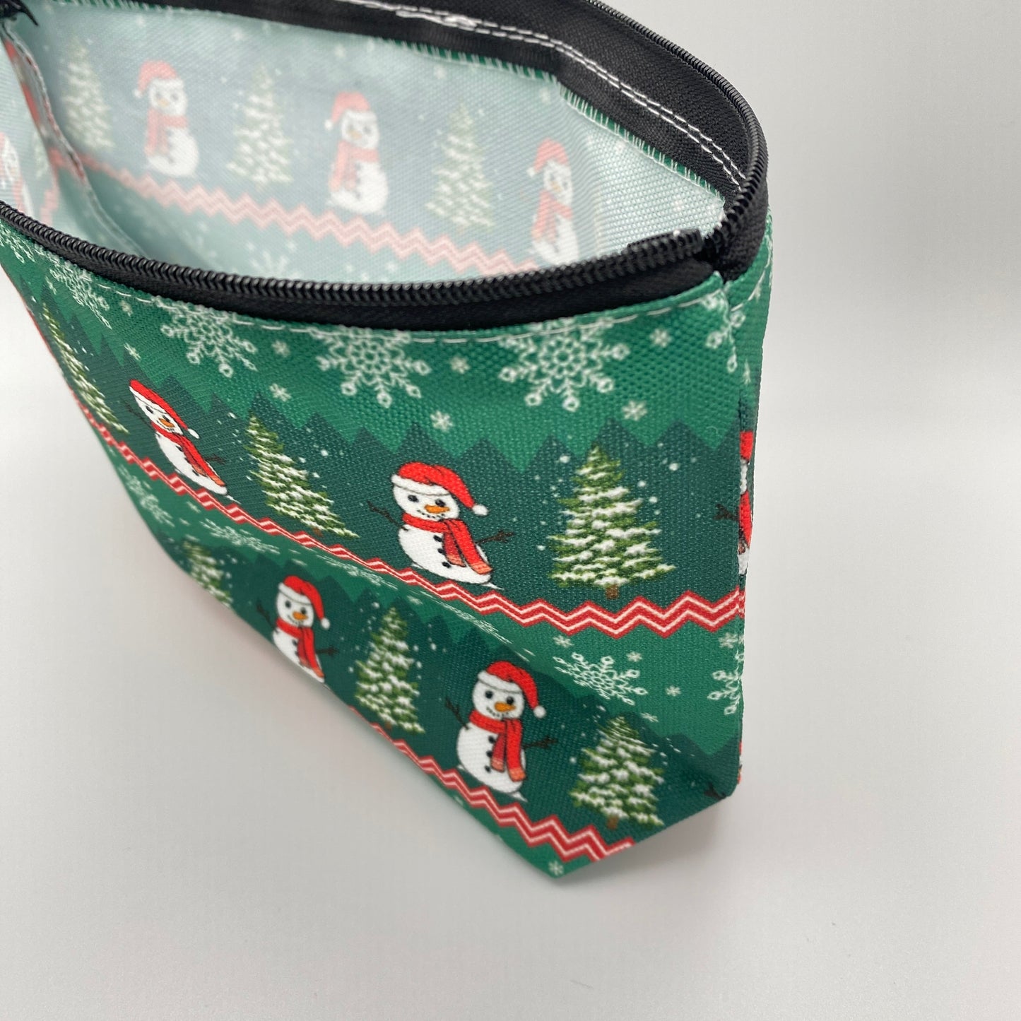 Pouch - Stand Up Bottom - Green Snowman