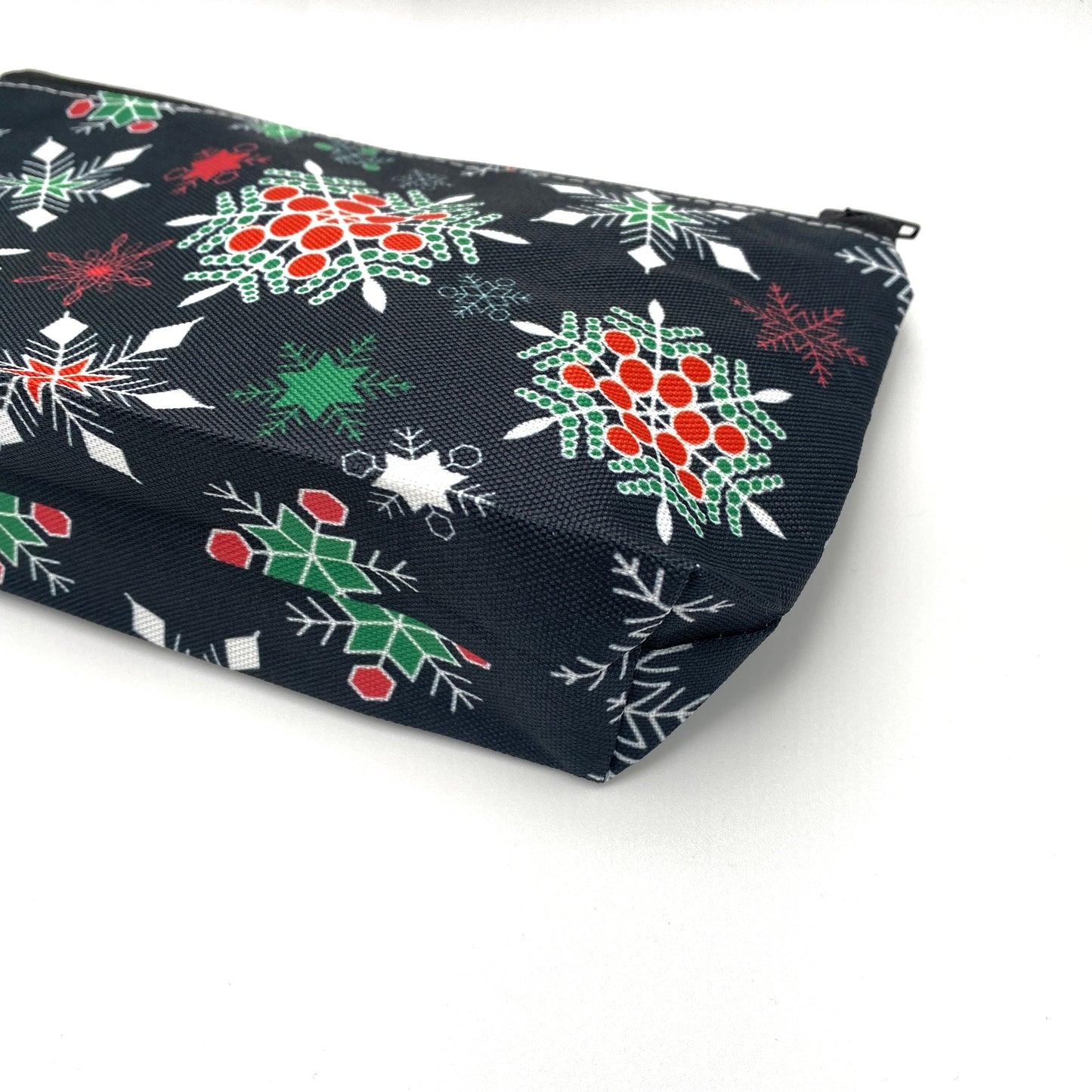 Pouch - Stand Up Bottom - Green Black Snowflake