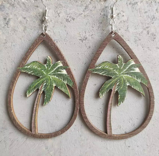 Wooden Teardrop Cutout - Palm Tree