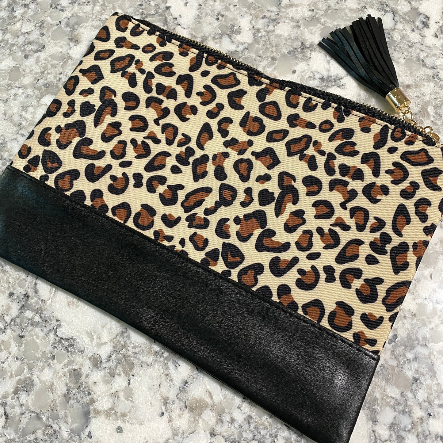 Clutch - Oversized Faux Leather & Canvas - White Plaid